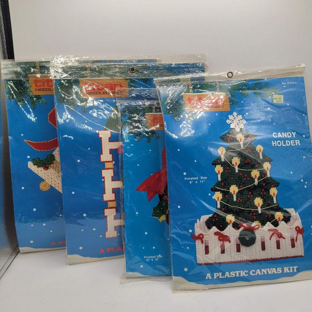 4‎ Titan Needlecraft Plastic Canvas Christmas Wall Hanging Kits  1990 Sealed